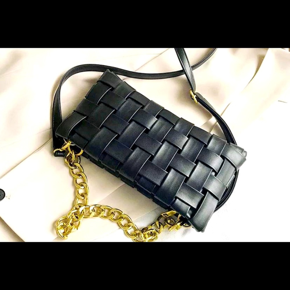 Weave chain Crossbody clutch handbag